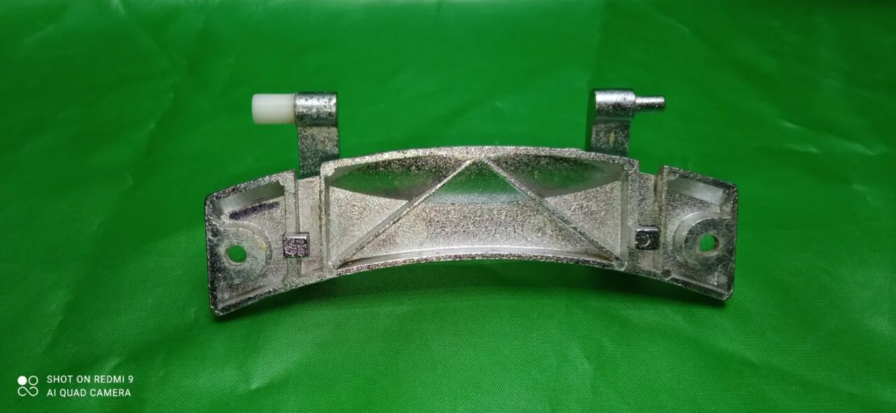 Петля люка Haier 002010735A без втулок