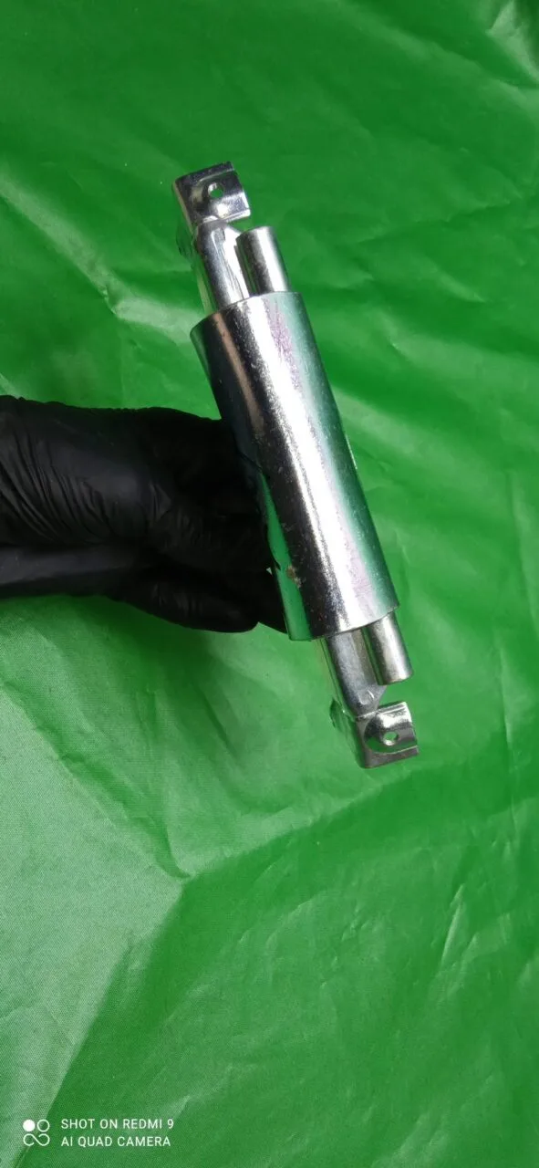 Петля люка Electrolux, Zanussi 1320044058