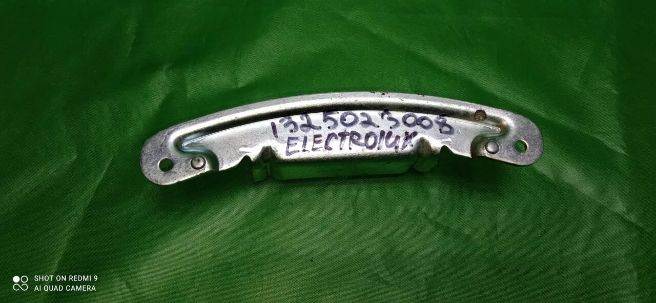 Петля люка Electrolux, AEG, Zanussi 1325023008 к стиральной машине