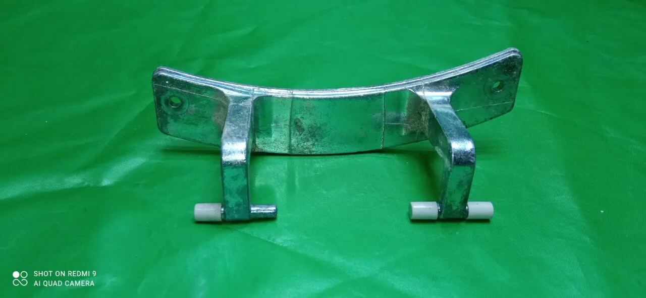 Петля люка LG MEF382578