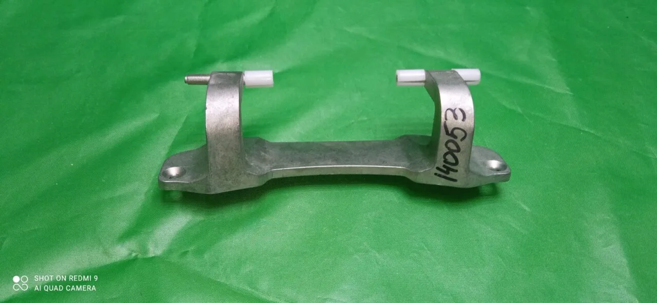 Петля люка Electrolux 140053