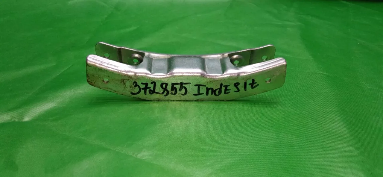 Петля люка Indesit C002855559 C00285560