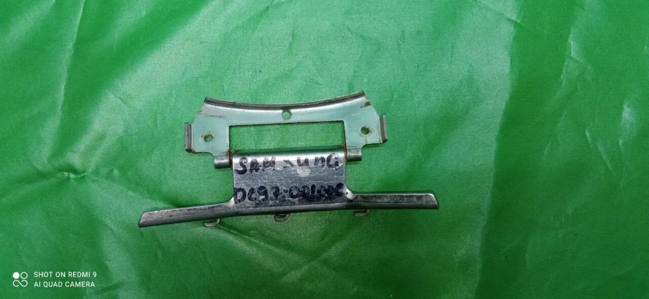 Петля люка Samsung DC97-00100C