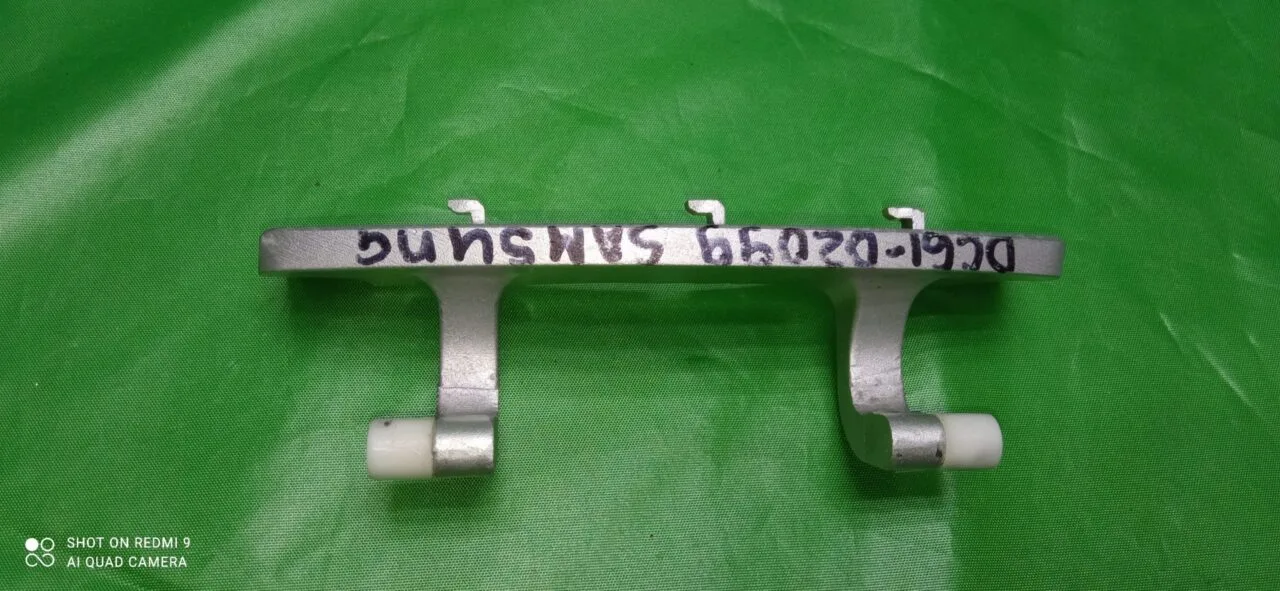 Петля люка Samsung DC61-02099A в комплекте + 2 втулки