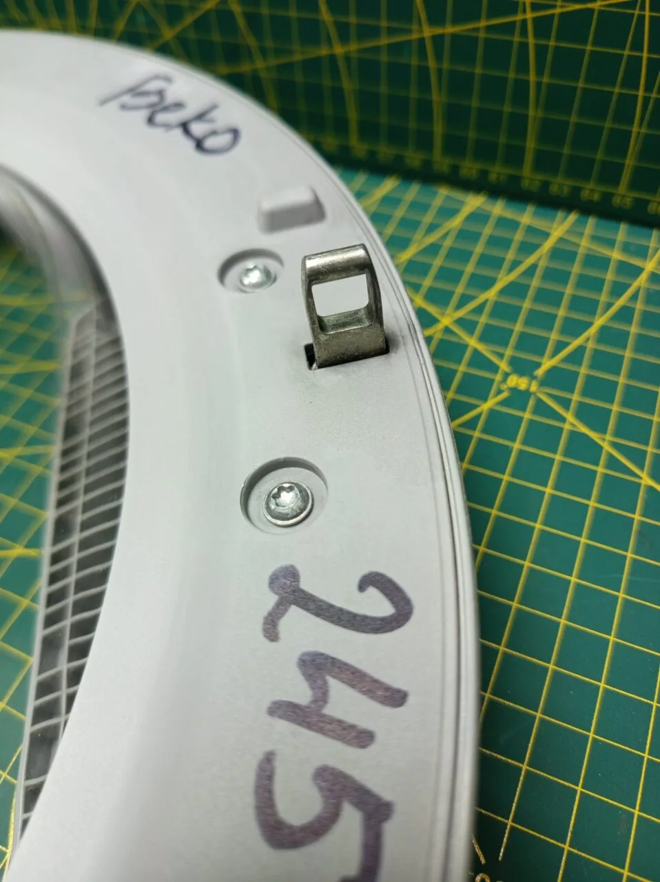Люк Beko 2456500100 серебро 42см