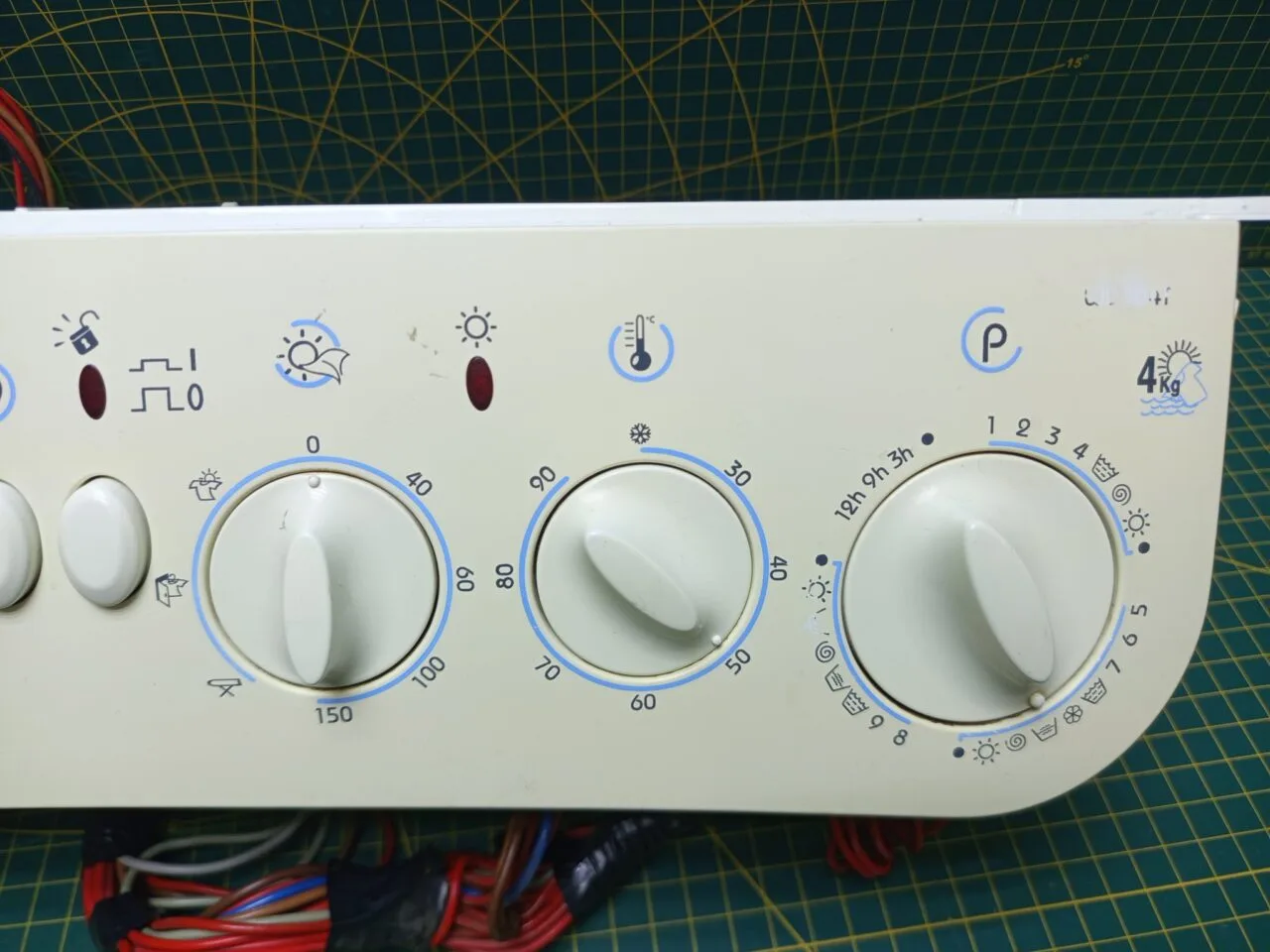 Модуль Indesit WD 104 TEX желтая панель