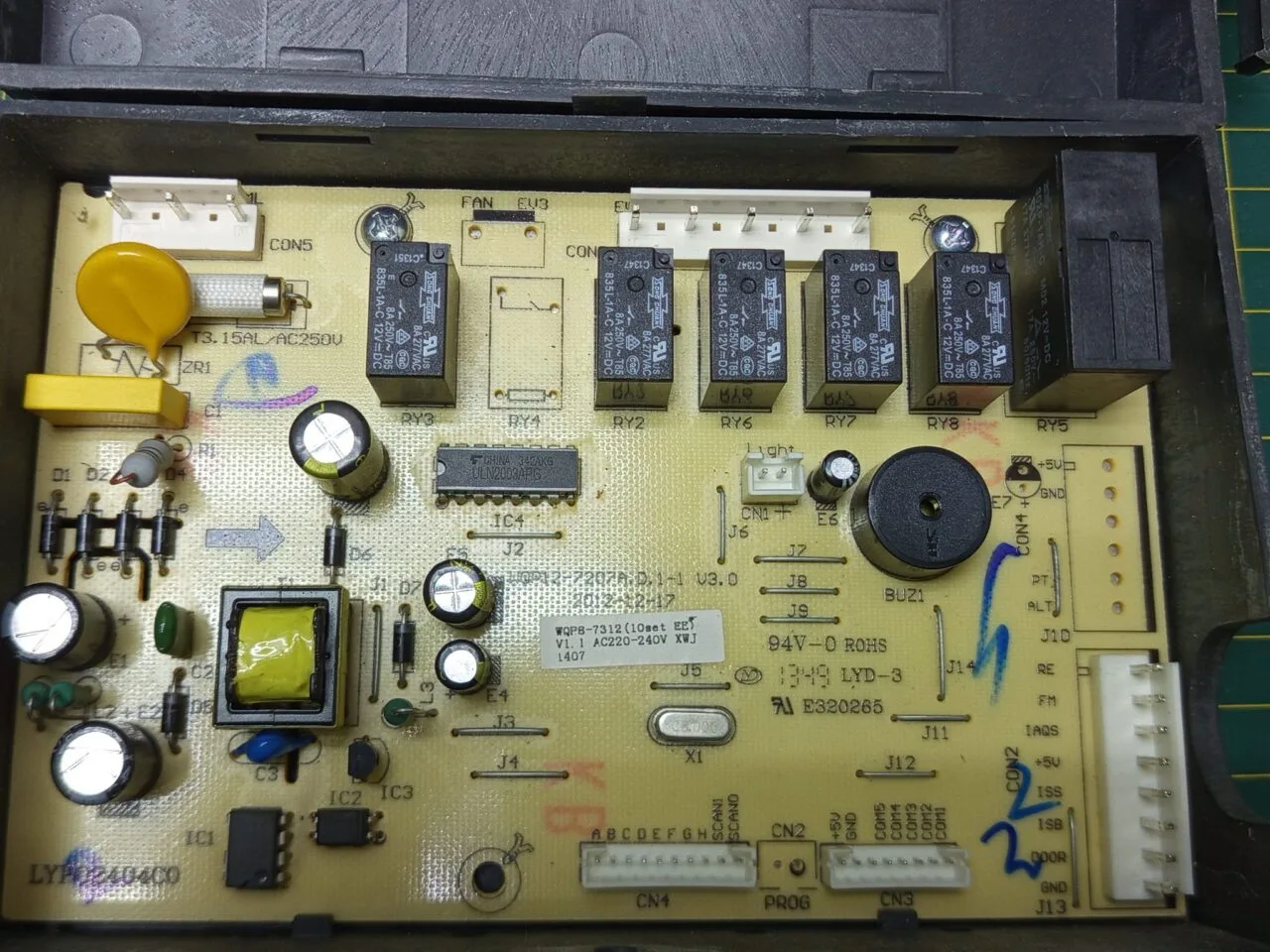 Модуль Samsung F813J желтый пластик