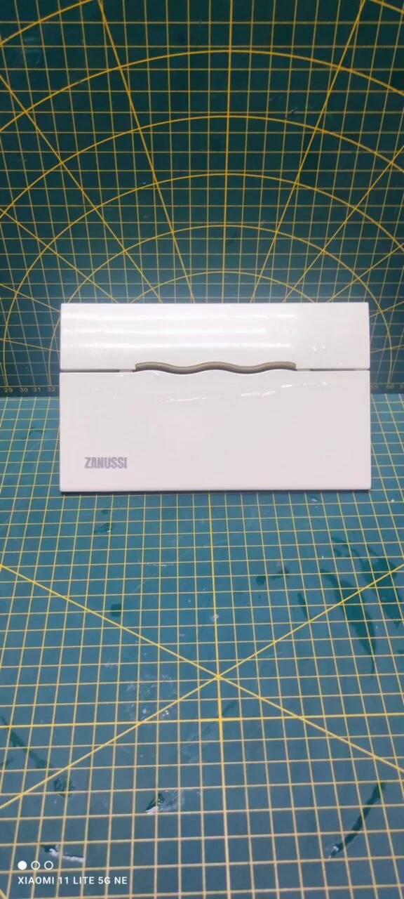 Панель порошкоприемника Zanussi 124627220