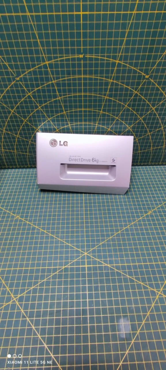 Панель порошкоприемника LG E10B8ND5