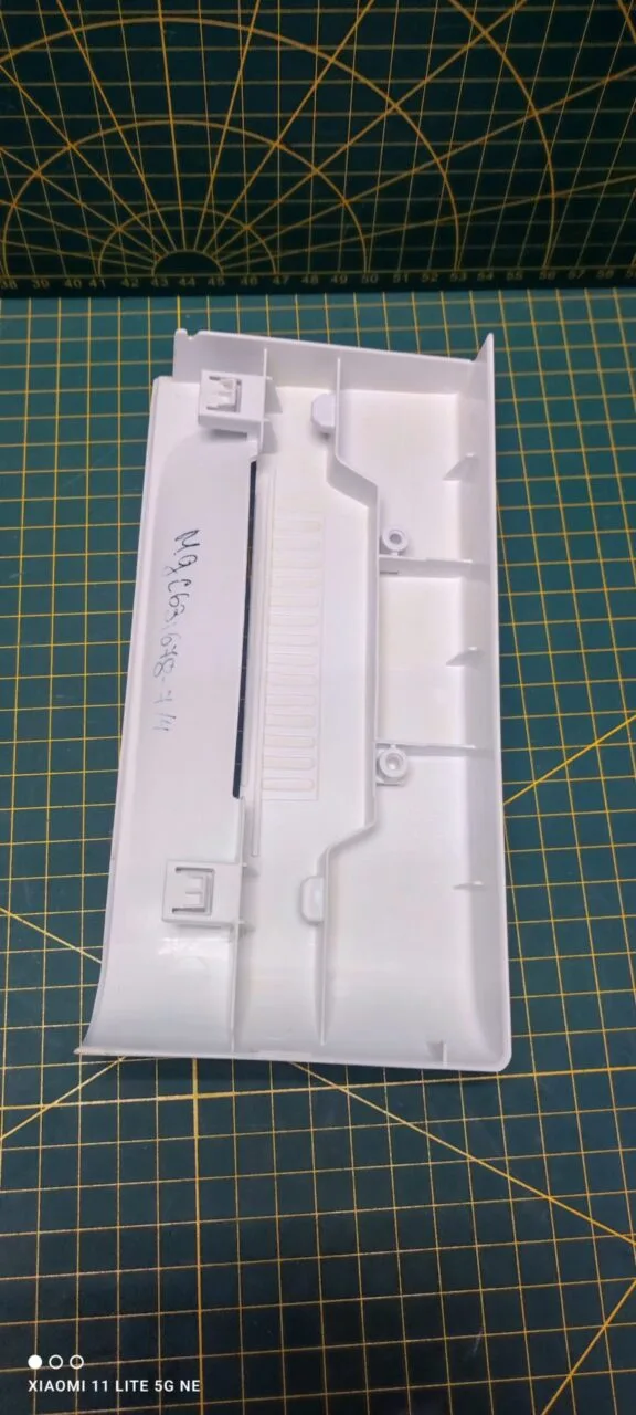 Панель порошкоприемника LG MGC631678-7/4