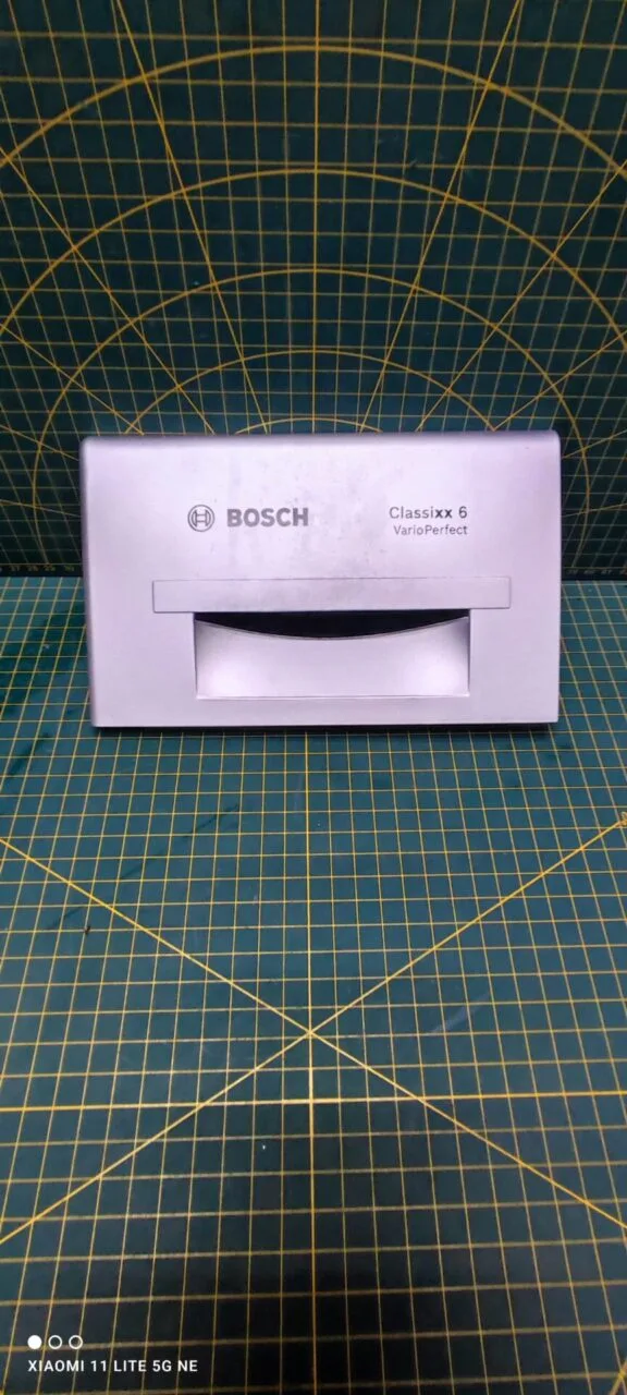 Панель порошкоприемника Bosch 9000566492