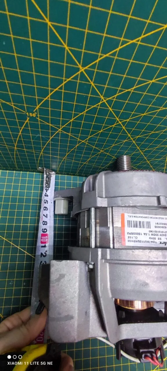 Двигатель Whirlpool Nidec WU112U40W00 -7 контактов