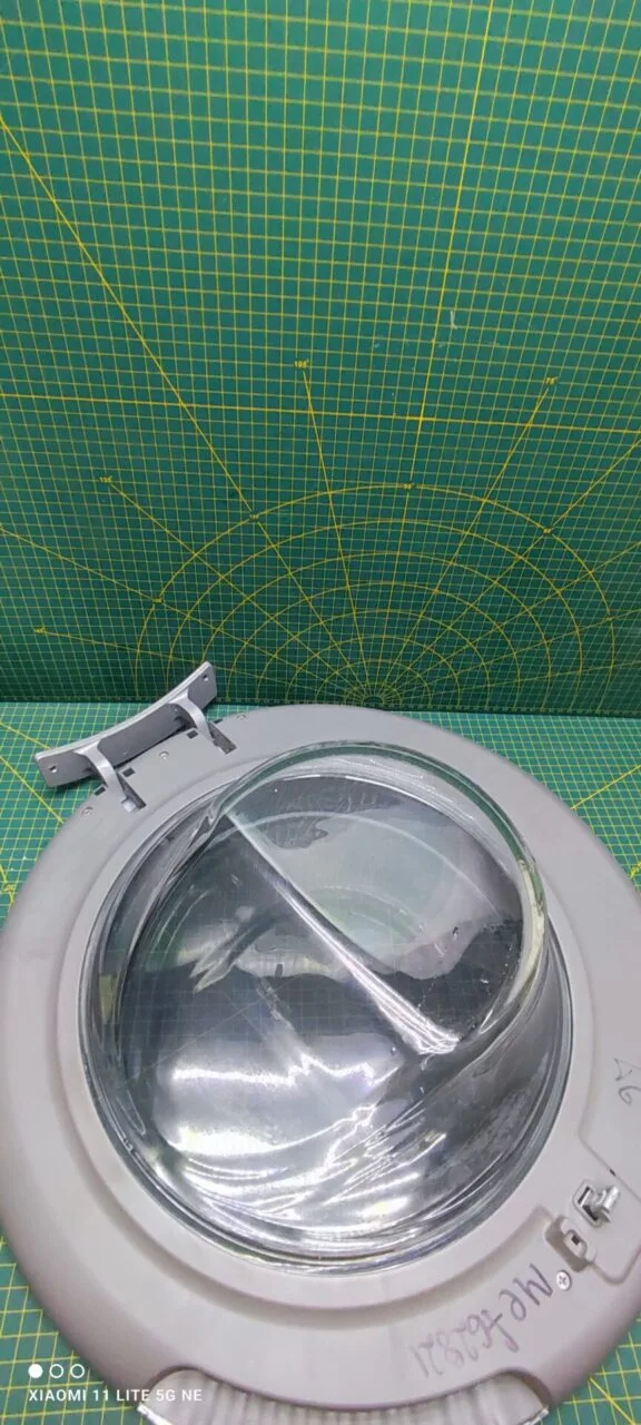 Люк LG MEF62821