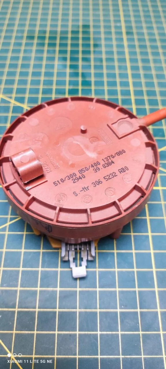 Прессостат Bosch 3065232AB0
