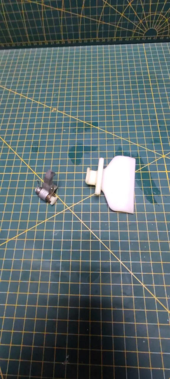 Ручка с крючком Samsung DC64-00646A