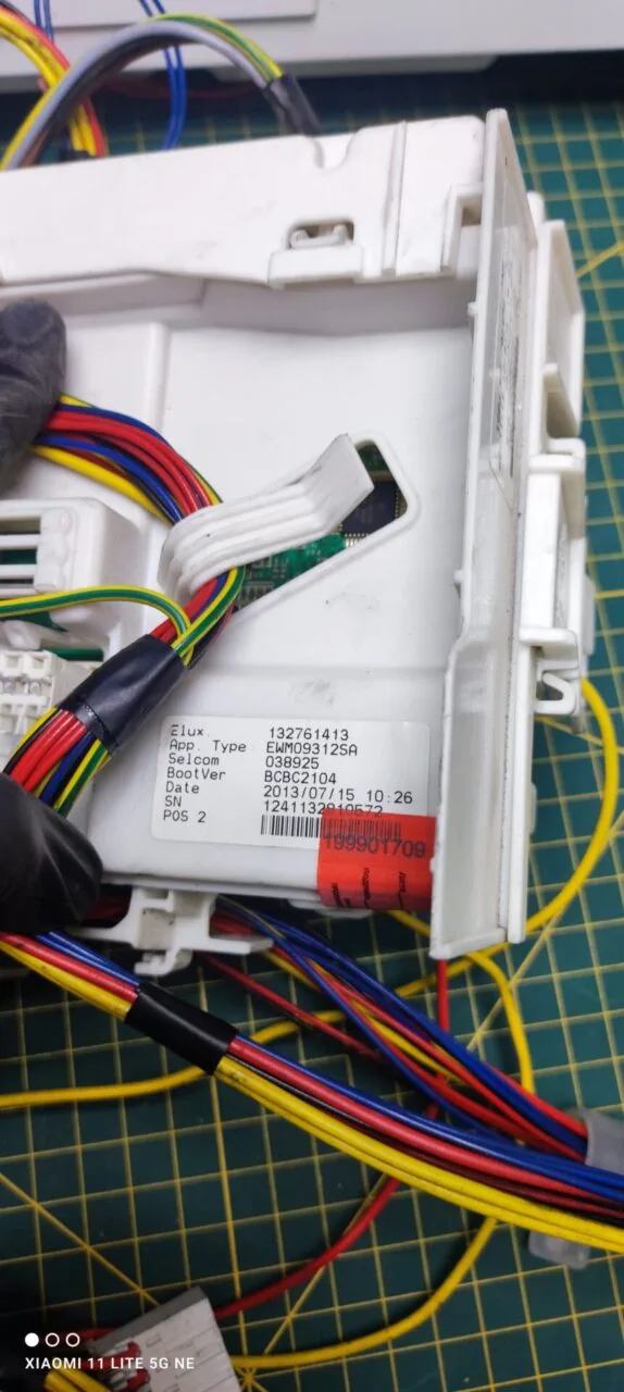 Модуль Electrolux EWT1062TDW для стиральной машины с вертикальной загрузкой