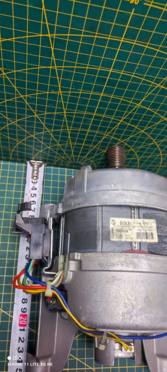 IMG_20250925_192341 Двигатель Electrolux Sole 124270708 9контактов