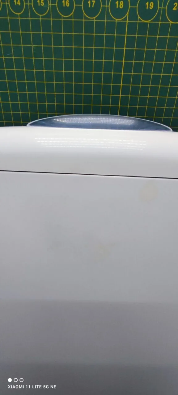 Крышка люка Whirlpool C006325666 с дефектом