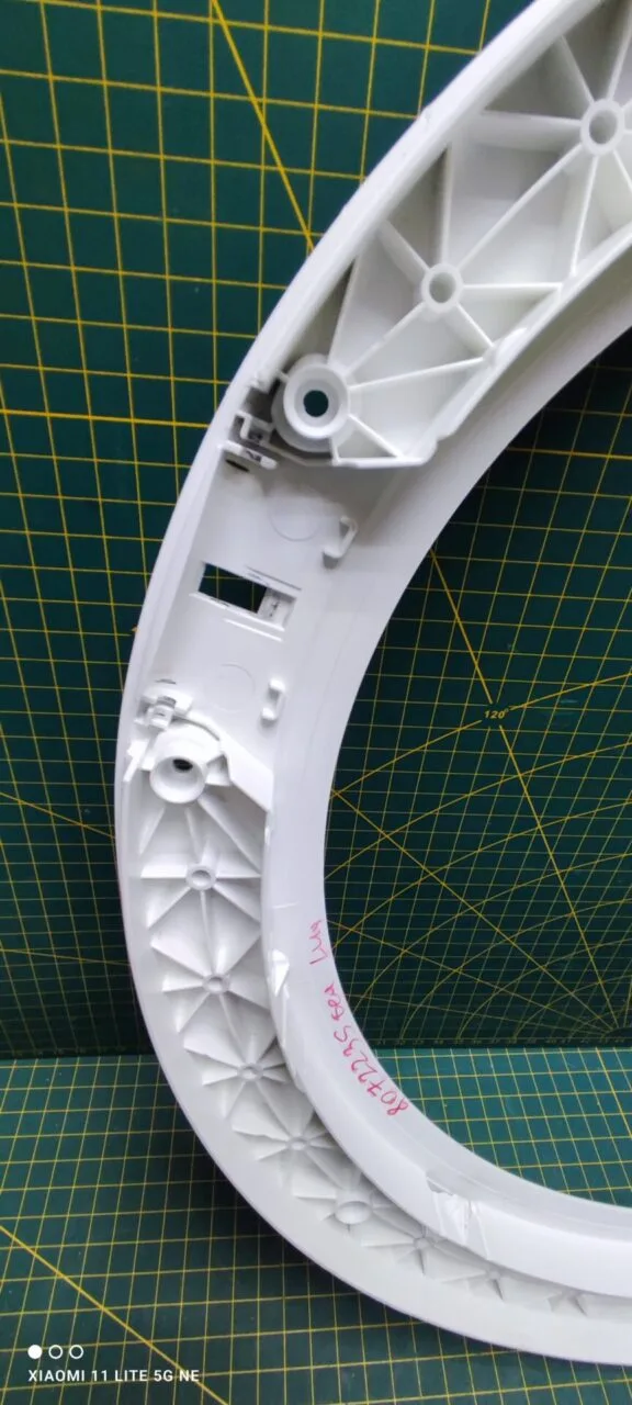 Обрамление внутреннее Electrolux 8072235 бел.
