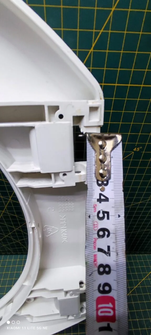 Обрамление внутреннее Ariston 14801962-6винт бел.