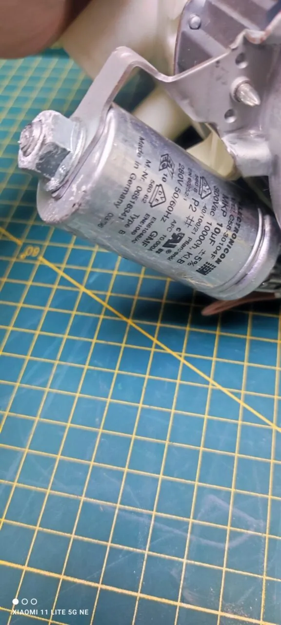 Рециркуляционный насос Miele 6770470