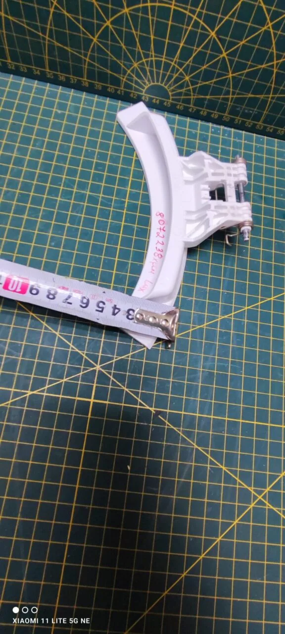 Ручка люка Electrolux 8072238 бел.