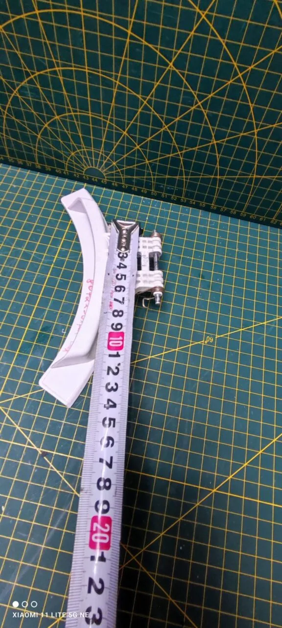 Ручка люка Electrolux 8072238 бел.
