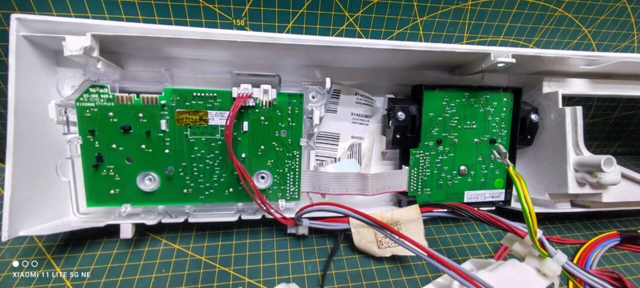 Модуль Electrolux EWS1066EDW