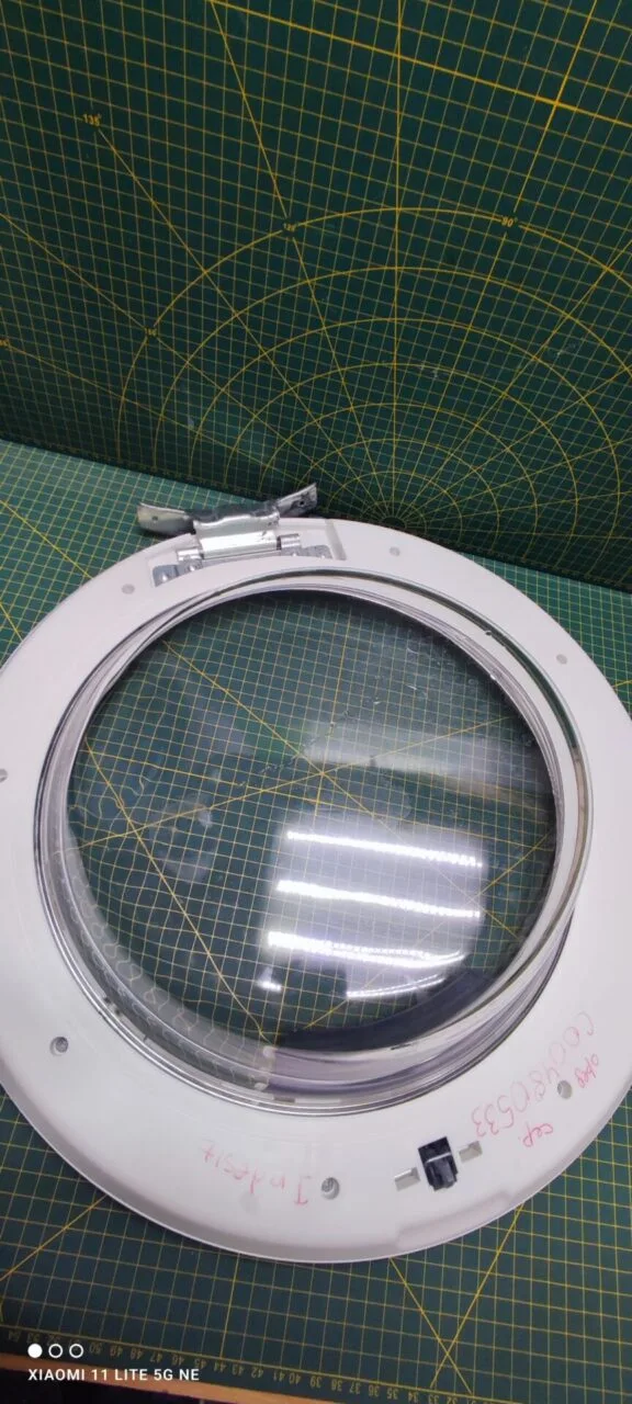 IMG_20251112_105823 Люк Indesit C00480533 серая ручка средний 48см
