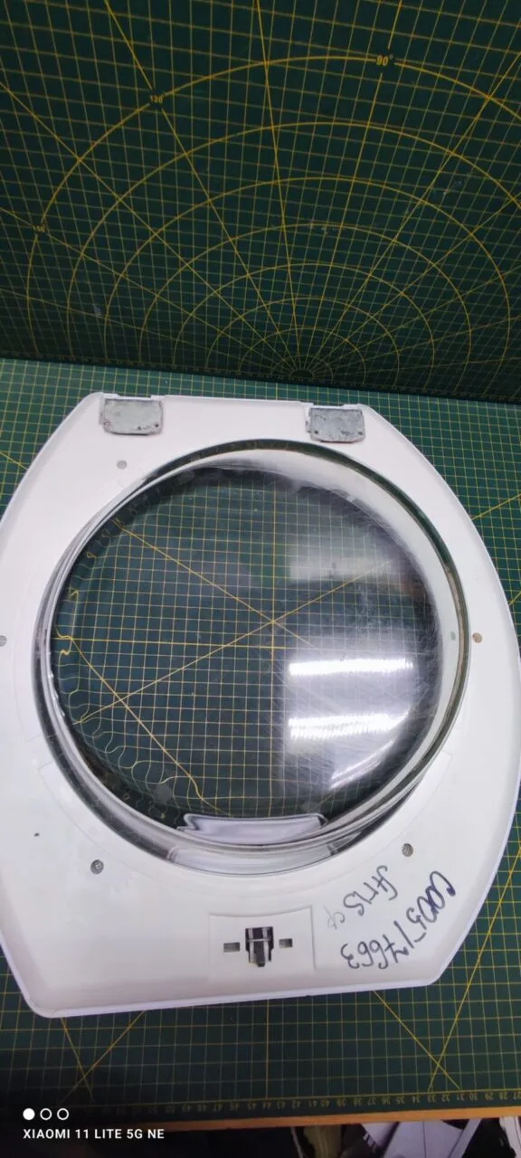 Люк Ariston C00517663 среднее