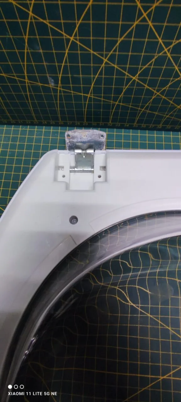 Люк Ariston C00517663 среднее