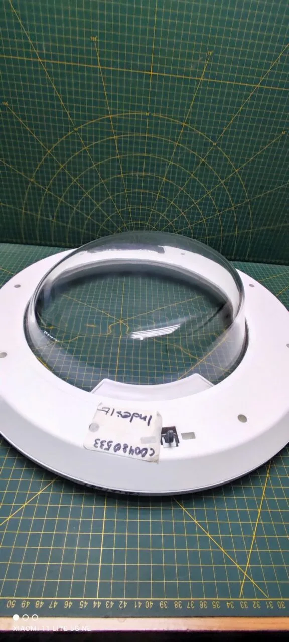Люк Indesit C00480533 белый средний 48см