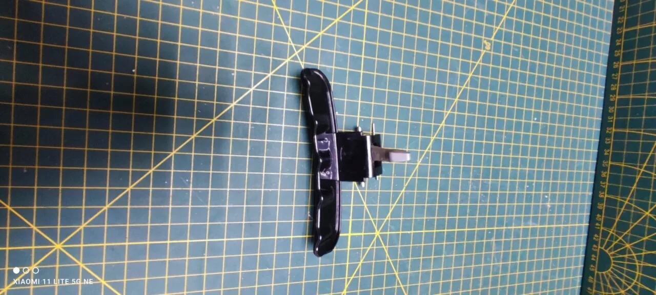 Ручка люка с крючком Samsung DC64-002852a черн.