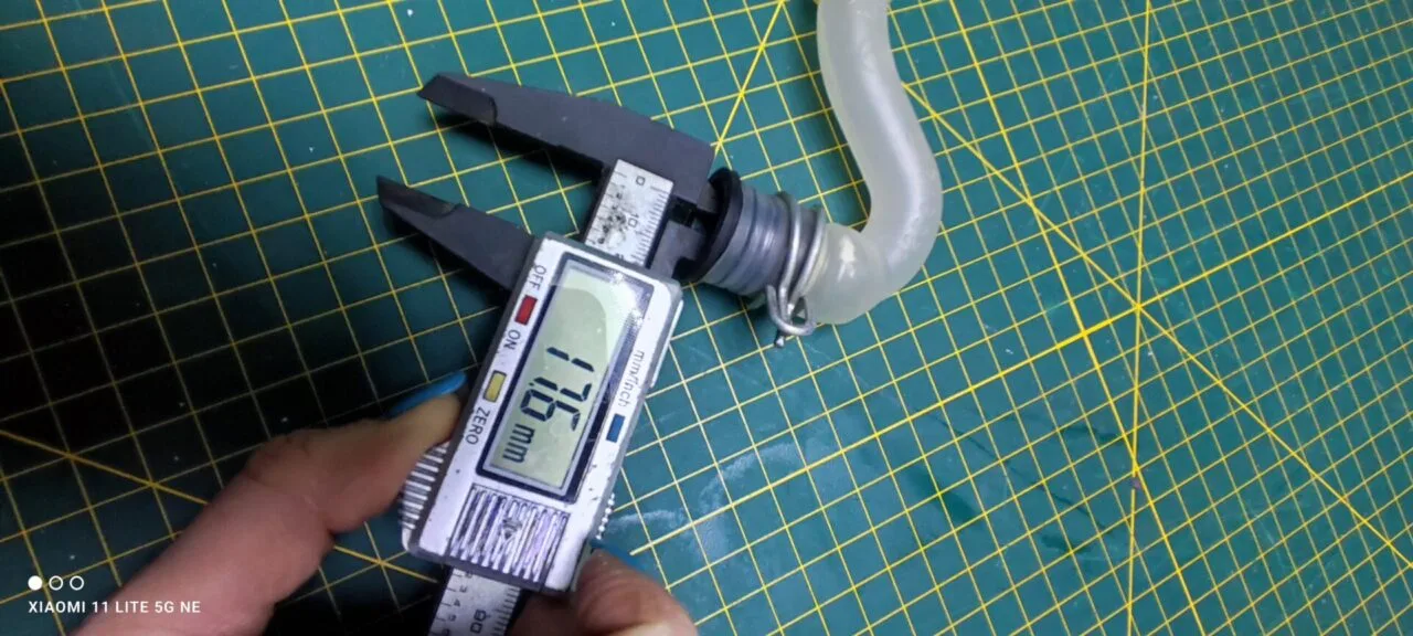 Патрубок Electrolux 132567207
