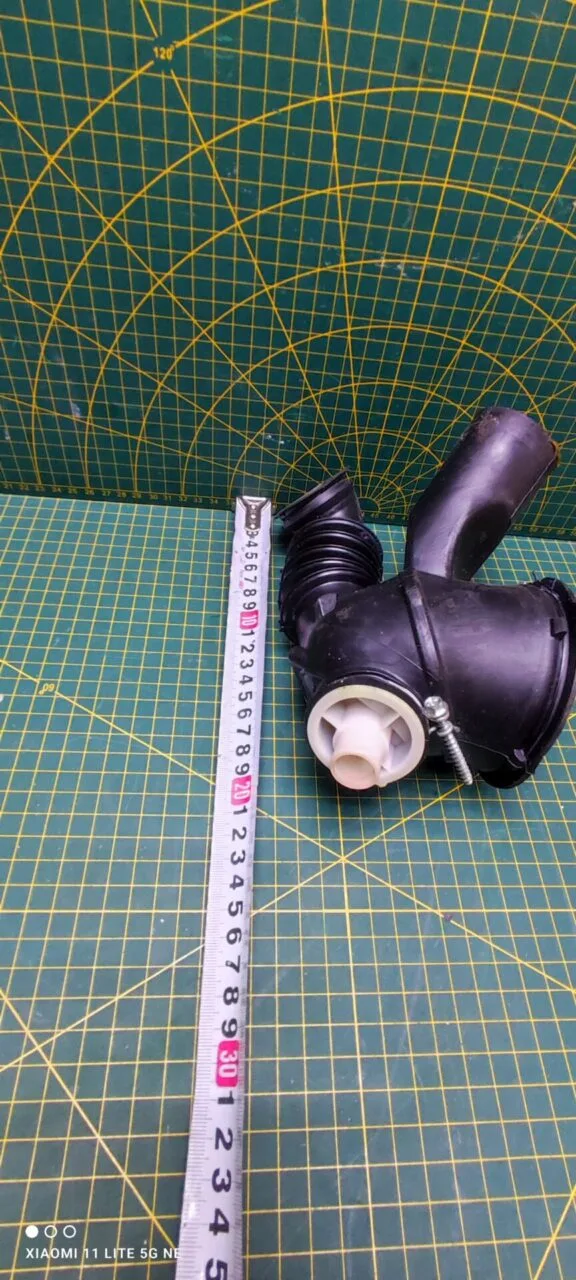 Патрубок Electrolux 1085784-4