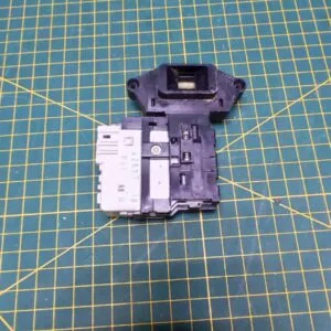 Замок люка (убл) LG ebf49827805
