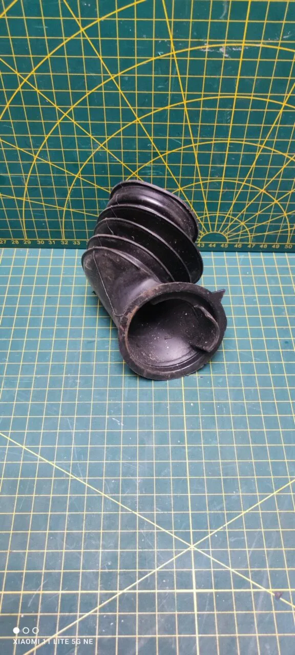 Патрубок Electrolux 132289710