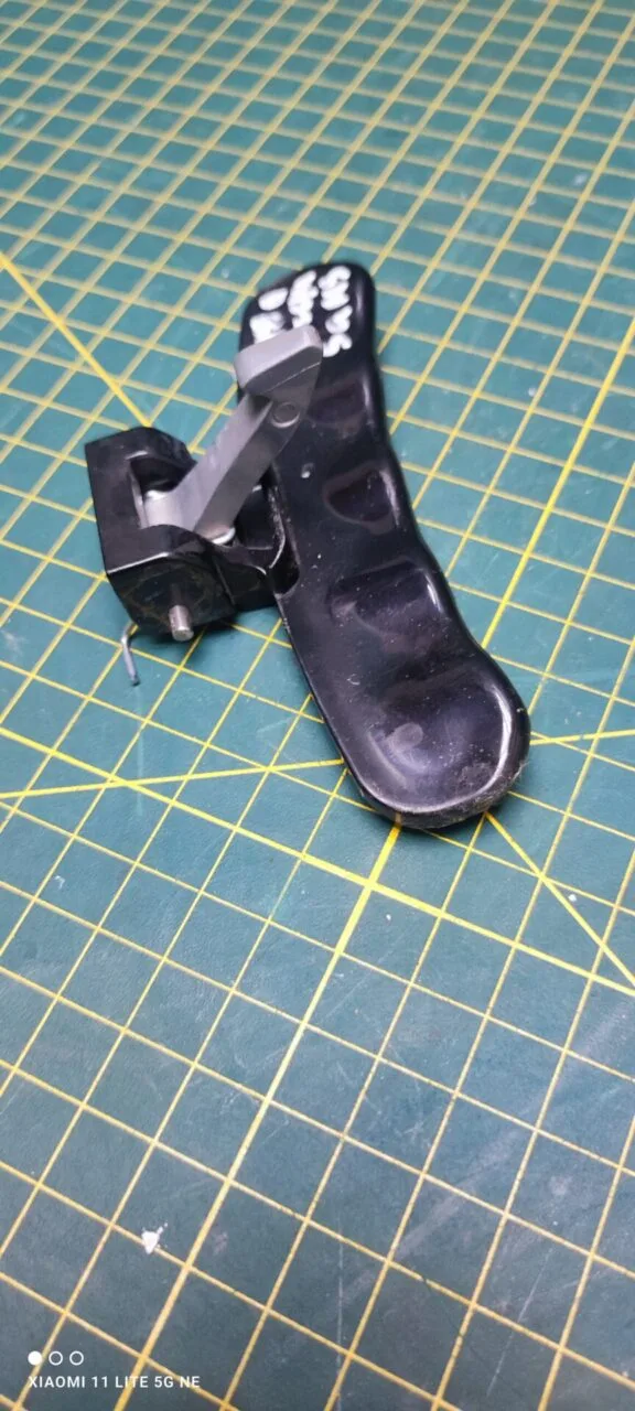Ручка люка с крючком Samsung DC64-01948a черн.