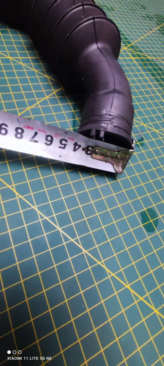 Патрубок Bosch 295619