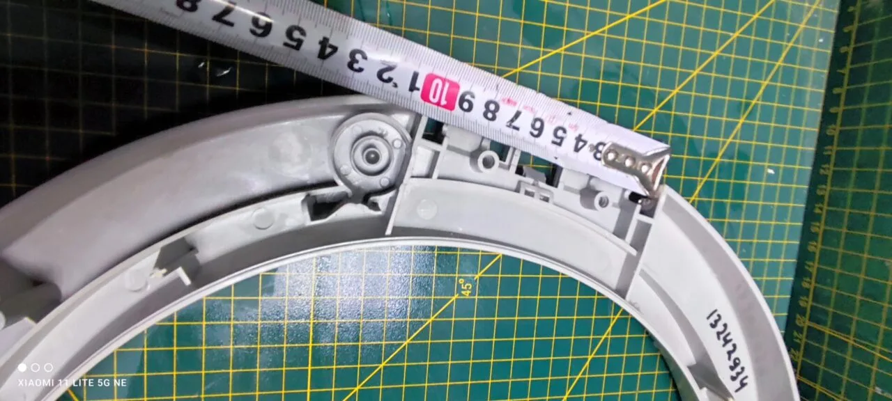 Внешнее обрамление Electrolux 13242934 сер.