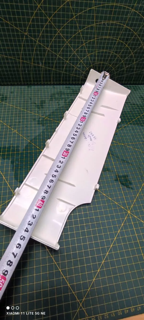 Цокольная панель Brandt 83772