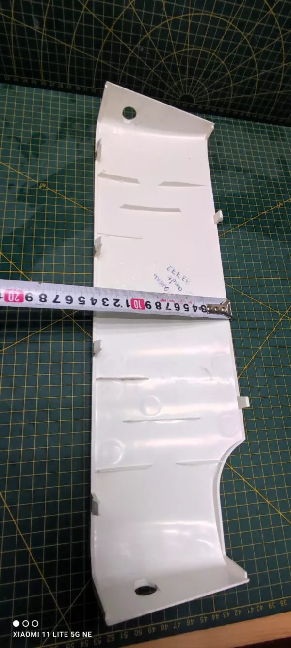 Цокольная панель Brandt 83772