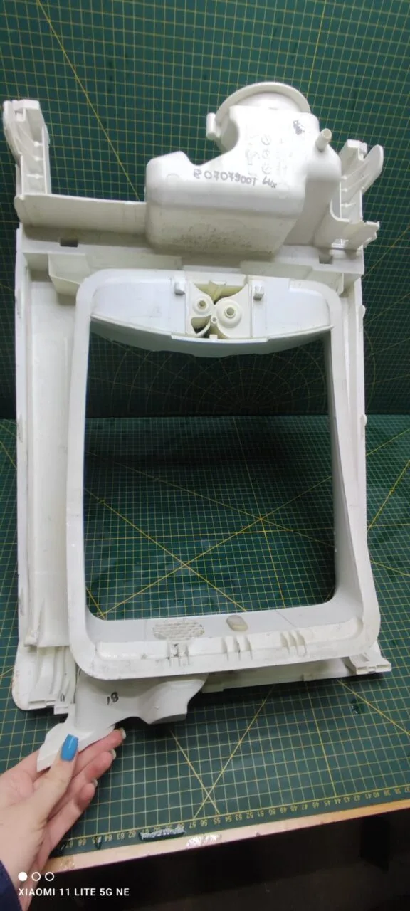 Рама люка Electrolux 807079001 c вертикальной загрузкой