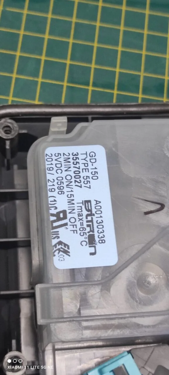 Диспенсер Electrolux A00130338 для пмм