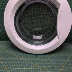 Люк Whirlpool WRL467091641 с дефектом Люк Whirlpool WRL467091641 с дефектом