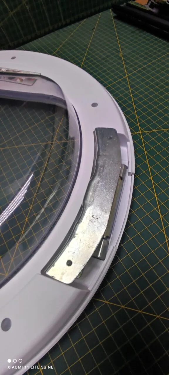Люк Ariston AR71011 для сушильной машины