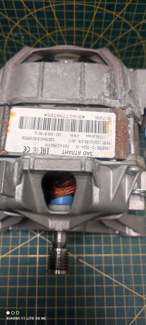Двигатель Atlant 1BA6738-2-0024-01 с дефектом 6контактов
