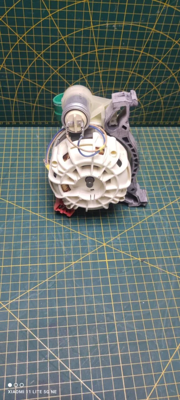 Рециркуляционный насос Electrolux EE296M