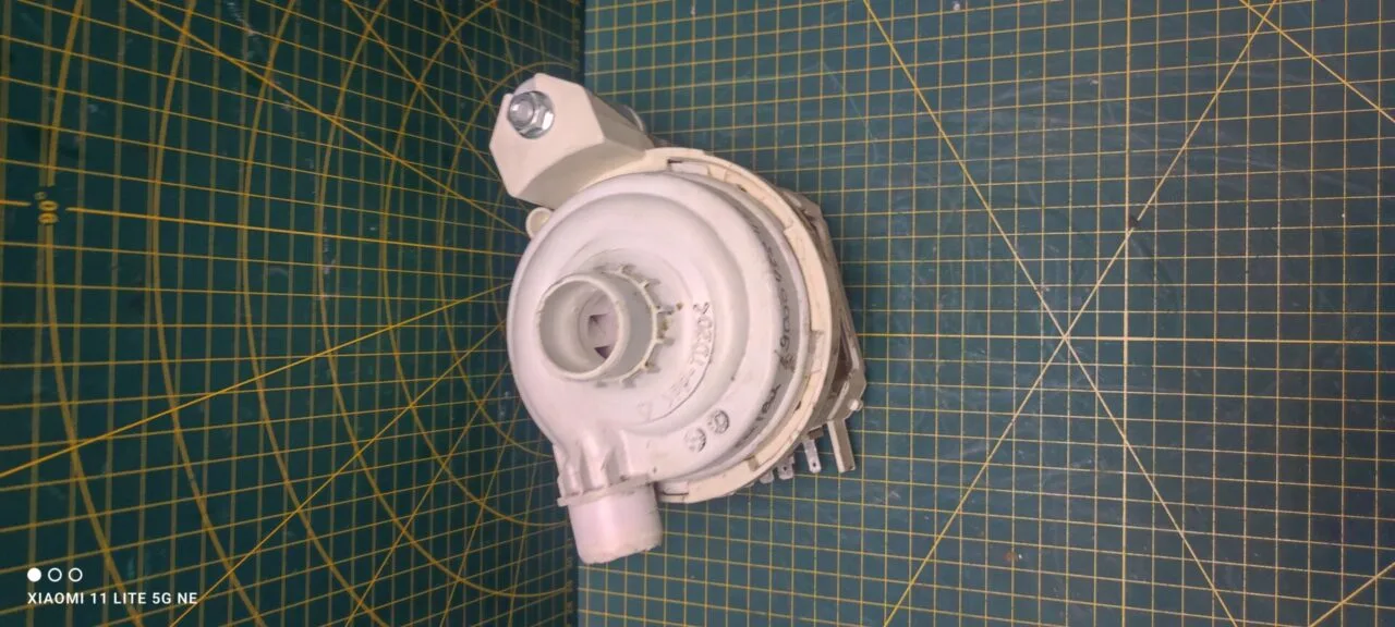 Рециркуляционный насос Bosch Siemens 9000458416