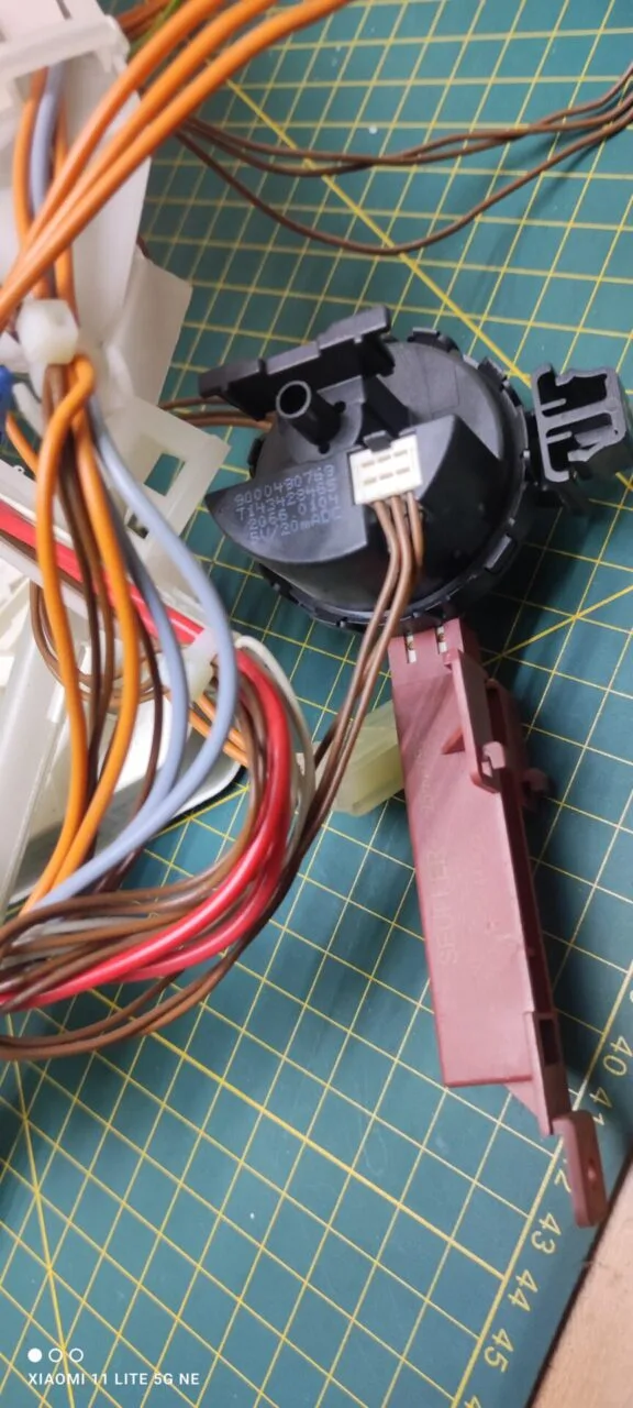 Модуль Bosch WAS 24743OE/07